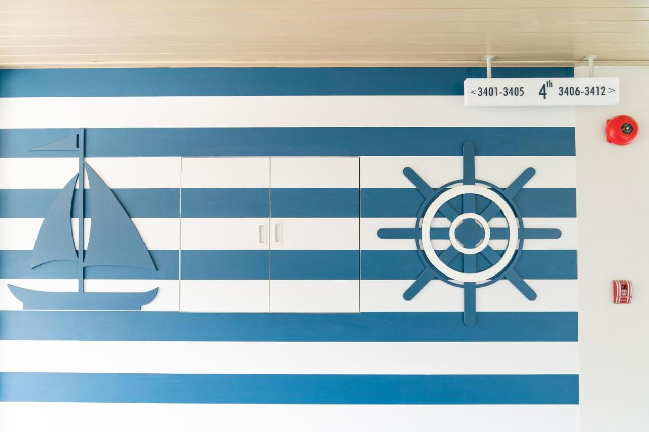 Panwaburi Beachfront Resort - Sha Extra Plus Bagian luar foto Greek flag