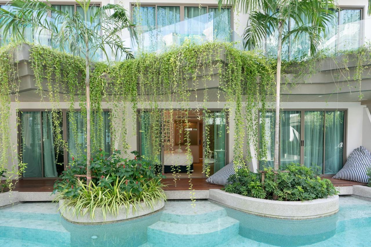 Panwaburi Beachfront Resort - Sha Extra Plus Bagian luar foto The swimming pool at the hotel
